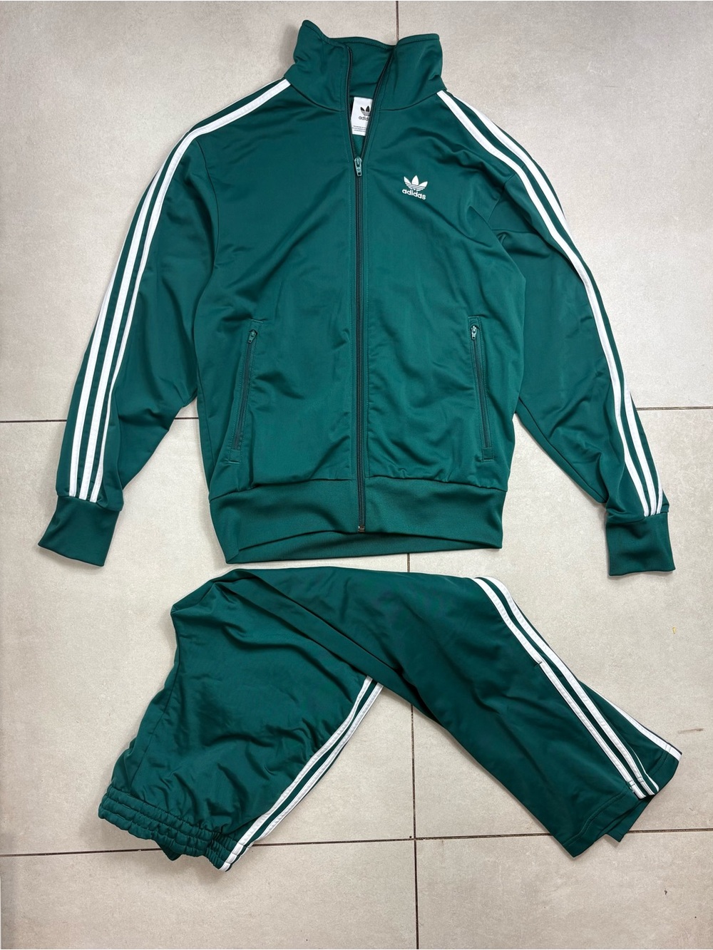 adidas Men’s Green Two-Piece Track Jacket and Pants Set